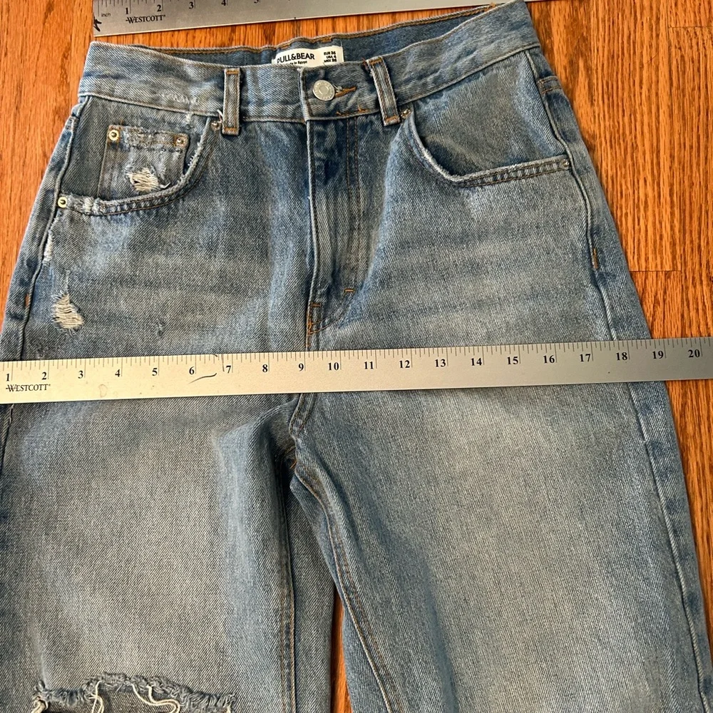 Pull&Bear Boyfriend Jeans, Distressed and Ripped Detail, High Waist, Size 4 / 25 - Picture 8 of 15
